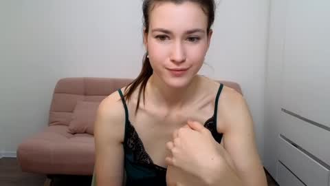 Snapshot of alicianoveli chatting on December 2024 08:13:01 AM alicianoveli online show from December 2024 08:13:01 AM