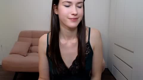 Snapshot of alicianoveli chatting on January 2025 07:52:02 AM alicianoveli online show from January 2025 07:52:02 AM