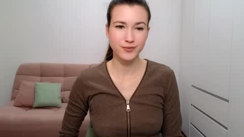 Snapshot of alicianoveli chatting on January 2025 10:28:01 AM alicianoveli online show from January 2025 10:28:01 AM