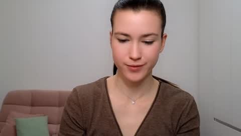 Snapshot of alicianoveli chatting on January 2025 01:29:01 PM alicianoveli online show from January 2025 01:29:01 PM