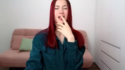 Snapshot of alicianoveli chatting on September 2025 05:42:01 AM alicianoveli online show from September 2025 05:42:01 AM