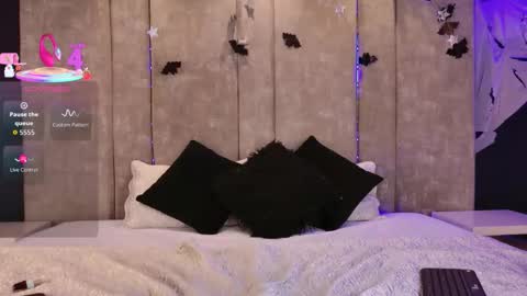 Ali Diaz online show from October 2025 08:20:01 PM