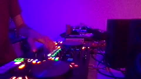Snapshot of alien8720 chatting on February 2025 12:17:02 PM busco rockera online show from February 2025 12:17:02 PM