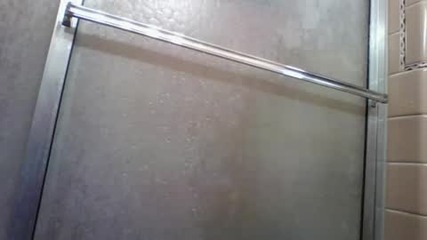 Snapshot of alienlove23 chatting on December 2025 01:54:01 AM alienlove23 online show from December 2025 01:54:01 AM