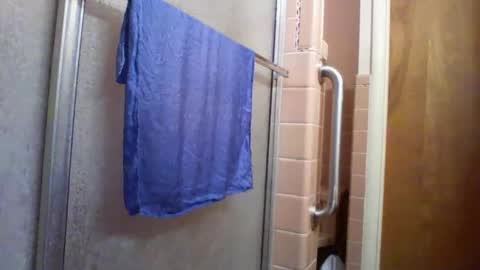 Snapshot of alienlove23 chatting on February 2026 06:15:01 PM alienlove23 online show from February 2026 06:15:01 PM