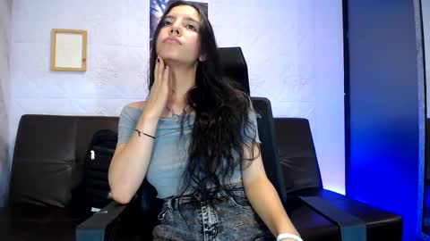 Alice online show from March 2025 01:25:02 AM