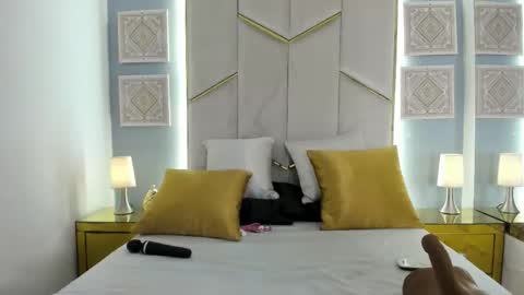 Snapshot of aliicejhones chatting on September 2025 12:06:01 PM Ali Jhones online show from September 2025 12:06:01 PM