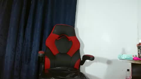 Snapshot of aliison_hot_84463 chatting on December 2025 05:03:01 AM Michelle online show from December 2025 05:03:01 AM