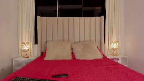 Snapshot of aliison_smith chatting on July 2026 03:11:02 AM Alisson online show from July 2026 03:11:02 AM