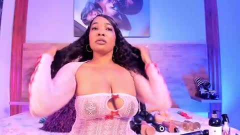 Snapshot of aliisson_cruz chatting on November 2025 12:26:01 PM Alisson online show from November 2025 12:26:01 PM