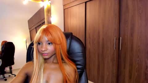 Snapshot of alika_houston chatting on February 2025 09:43:01 AM IG Alik nasso online show from February 2025 09:43:01 AM