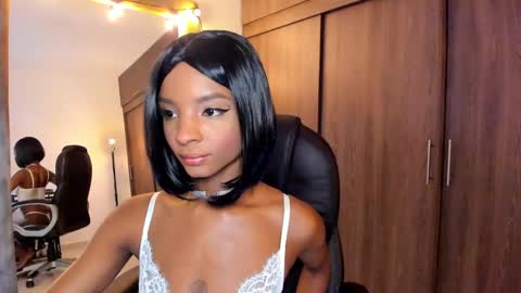 Snapshot of alika_houston chatting on February 2025 08:39:02 AM IG Alik nasso online show from February 2025 08:39:02 AM