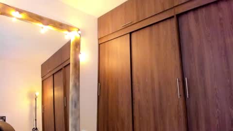 Snapshot of alika_houston chatting on February 2025 08:15:02 AM IG Alik nasso online show from February 2025 08:15:02 AM