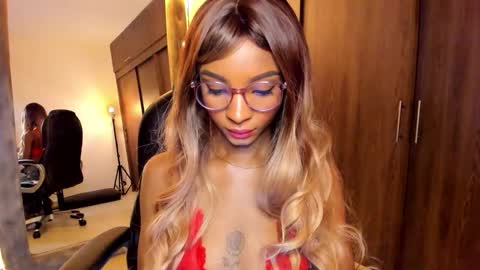 Snapshot of alika_houston chatting on October 2025 03:40:01 AM IG Alik nasso online show from October 2025 03:40:01 AM