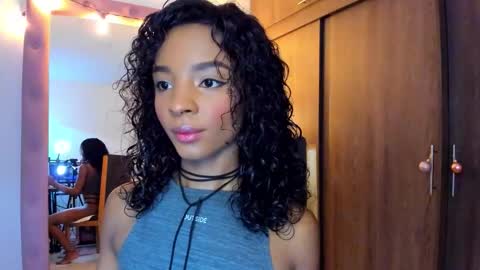 Snapshot of alika_houston chatting on December 2025 07:59:01 AM IG Alik nasso online show from December 2025 07:59:01 AM