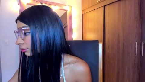 Snapshot of alika_houston chatting on January 2026 06:51:02 AM IG Alik nasso online show from January 2026 06:51:02 AM