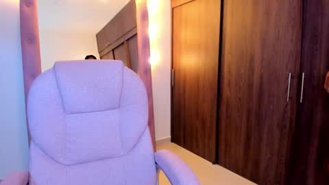 Snapshot of alika_houston chatting on February 2026 03:58:01 AM IG Alik nasso online show from February 2026 03:58:01 AM