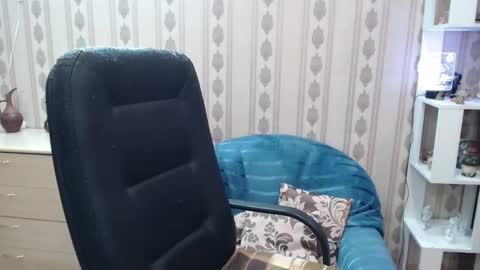 Snapshot of alina672211 chatting on December 2025 09:58:01 AM alina672211 online show from December 2025 09:58:01 AM