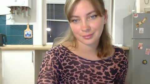 Snapshot of alina_007_007 chatting on July 2026 08:08:02 PM alina_007_007 online show from July 2026 08:08:02 PM