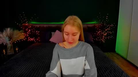 Alina online show from September 2025 06:29:02 AM