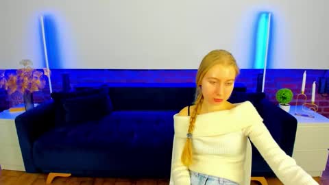 Alina online show from October 2025 07:01:02 AM
