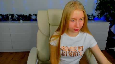 Alina online show from December 2025 06:41:02 AM