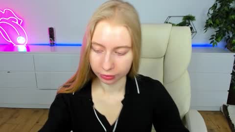 Alina online show from February 2026 06:39:02 AM
