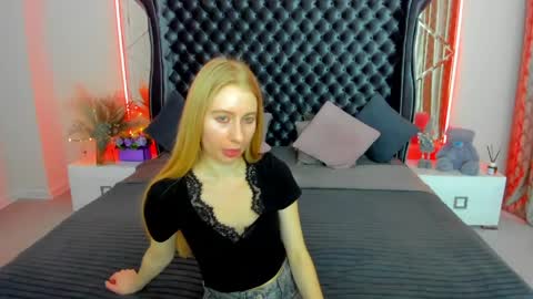 Alina online show from May 2026 06:22:01 AM