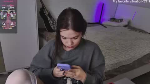 Snapshot of alinabae chatting on January 2025 03:43:01 PM Alina and Ben online show from January 2025 03:43:01 PM