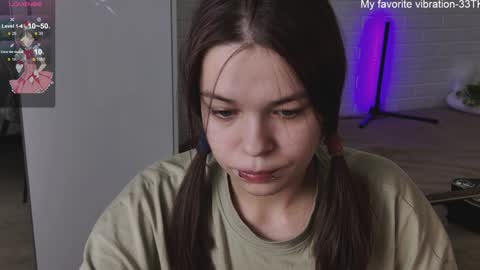 Snapshot of alinabae chatting on January 2025 03:15:01 PM Alina and Ben online show from January 2025 03:15:01 PM