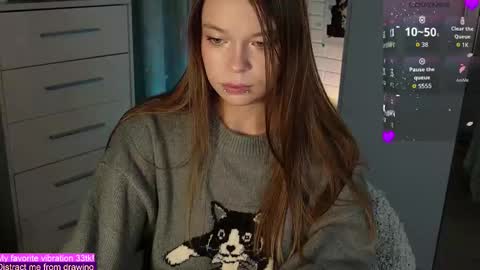 Snapshot of alinabae chatting on October 2025 08:59:01 PM Alina and Ben online show from October 2025 08:59:01 PM