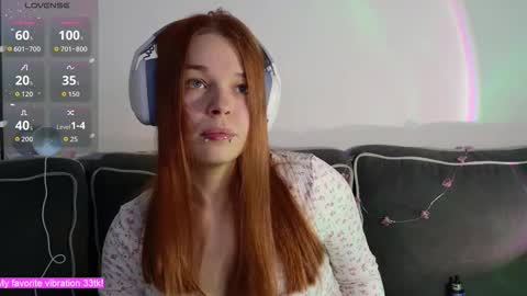 Snapshot of alinabae chatting on November 2025 09:42:02 PM Alina and Ben online show from November 2025 09:42:02 PM