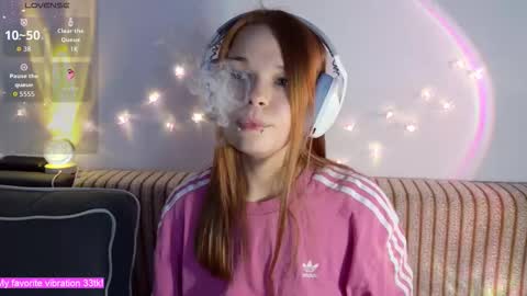 Snapshot of alinabae chatting on November 2025 10:10:01 PM Alina and Ben online show from November 2025 10:10:01 PM