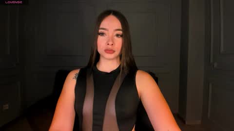 alinakravitz_ online show from September 2025 11:32:01 AM