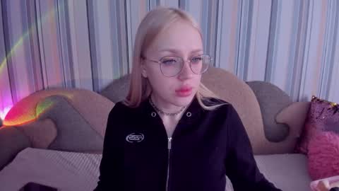 alinaocean online show from February 2026 10:25:01 AM