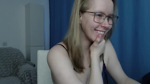 Snapshot of alinasei chatting on November 2025 07:51:02 AM alinasei online show from November 2025 07:51:02 AM