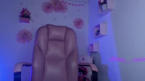 Snapshot of alisa__cain chatting on May 2026 07:27:02 AM Alejandra online show from May 2026 07:27:02 AM