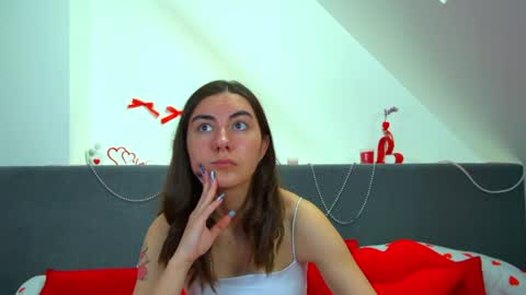 Alisa online show from May 2026 06:43:01 AM