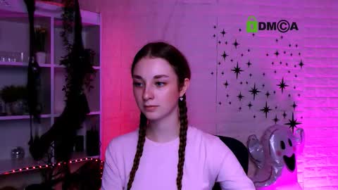 Snapshot of alisabliss chatting on October 2025 01:01:02 PM Alisa online show from October 2025 01:01:02 PM