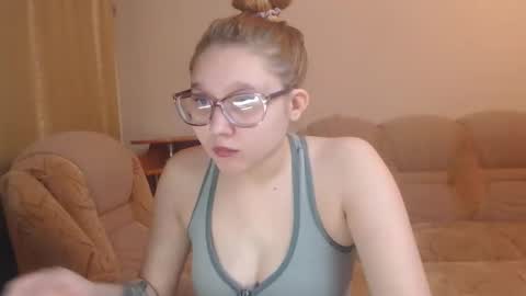 Snapshot of alisacasta chatting on December 2024 01:43:02 PM AlisaCasta online show from December 2024 01:43:02 PM