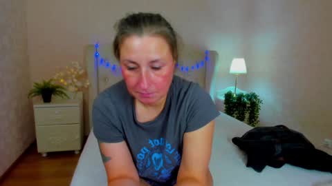 Alisa online show from February 2025 05:41:02 AM