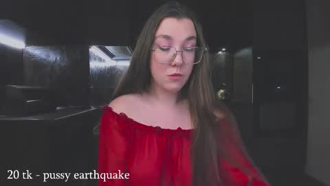 Snapshot of alisaxfox chatting on December 2025 07:36:01 AM Alisa online show from December 2025 07:36:01 AM