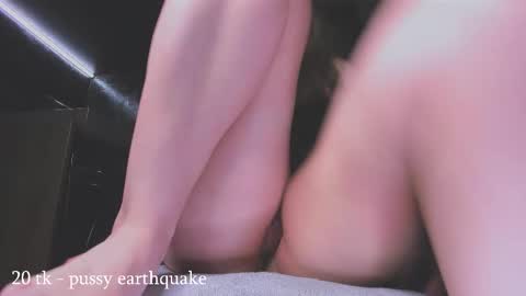 Snapshot of alisaxfox chatting on December 2025 07:48:02 AM Alisa online show from December 2025 07:48:02 AM