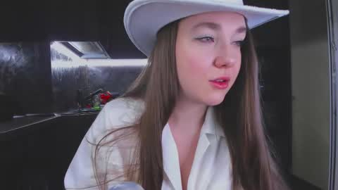 Snapshot of alisaxfox chatting on February 2026 08:10:02 AM Alisa online show from February 2026 08:10:02 AM