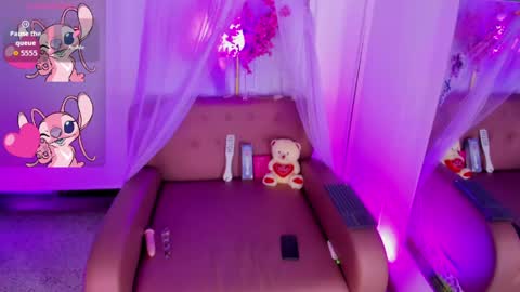 alise_mason online show from May 2026 05:46:02 AM