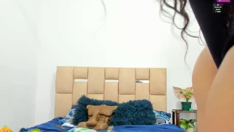 Snapshot of alishagoddes chatting on February 2025 07:00:02 AM Goddess Alisha online show from February 2025 07:00:02 AM