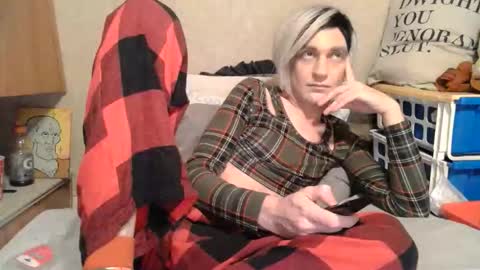 Alisha online show from May 2026 02:40:01 AM