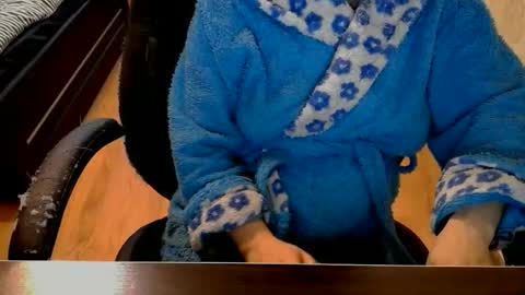 Alisa online show from February 2026 02:43:02 PM