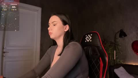 Alisia online show from March 2025 12:04:02 AM