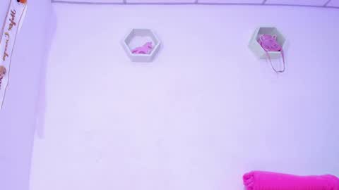 Alisia online show from December 2024 06:03:02 PM